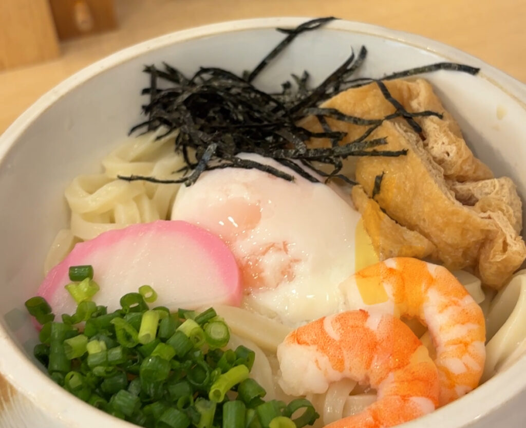 具沢山の釜玉うどん