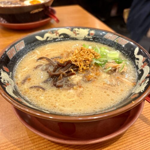 鹿児島ラーメン「豚とろ」