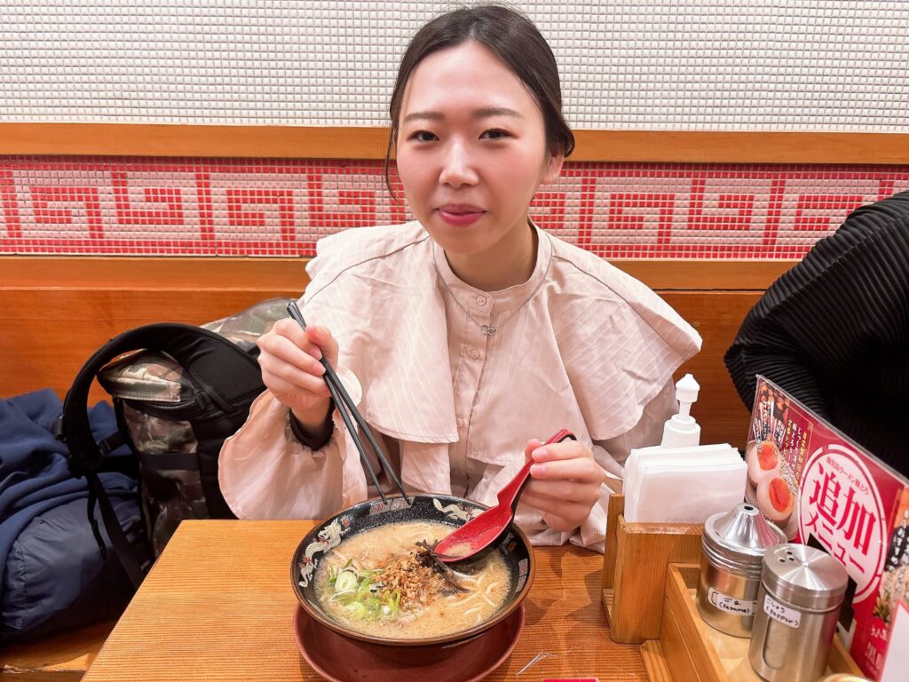 名物「豚とろラーメン」とますお
