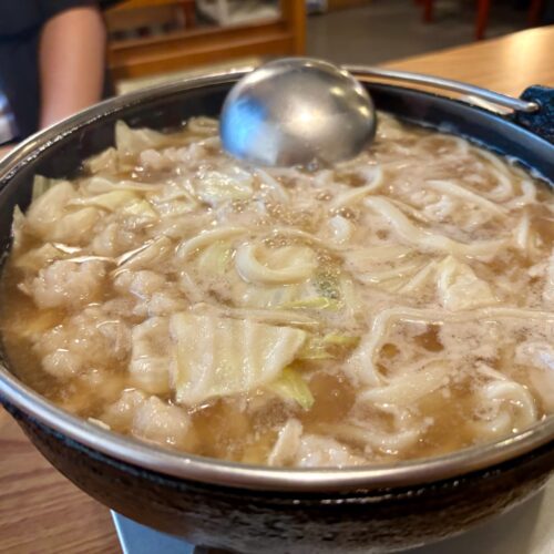 奈賀勢（ながせ）の人気メニューホルモン鍋「テッチャン」